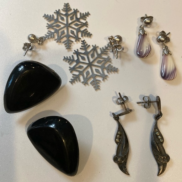 Assorted Fashion Pierced Earrings - Picture 1 of 5